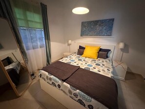 1 chambre, fer et planche à repasser, Wi-Fi, draps fournis