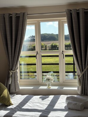 6 bedrooms, iron/ironing board, travel crib, free WiFi