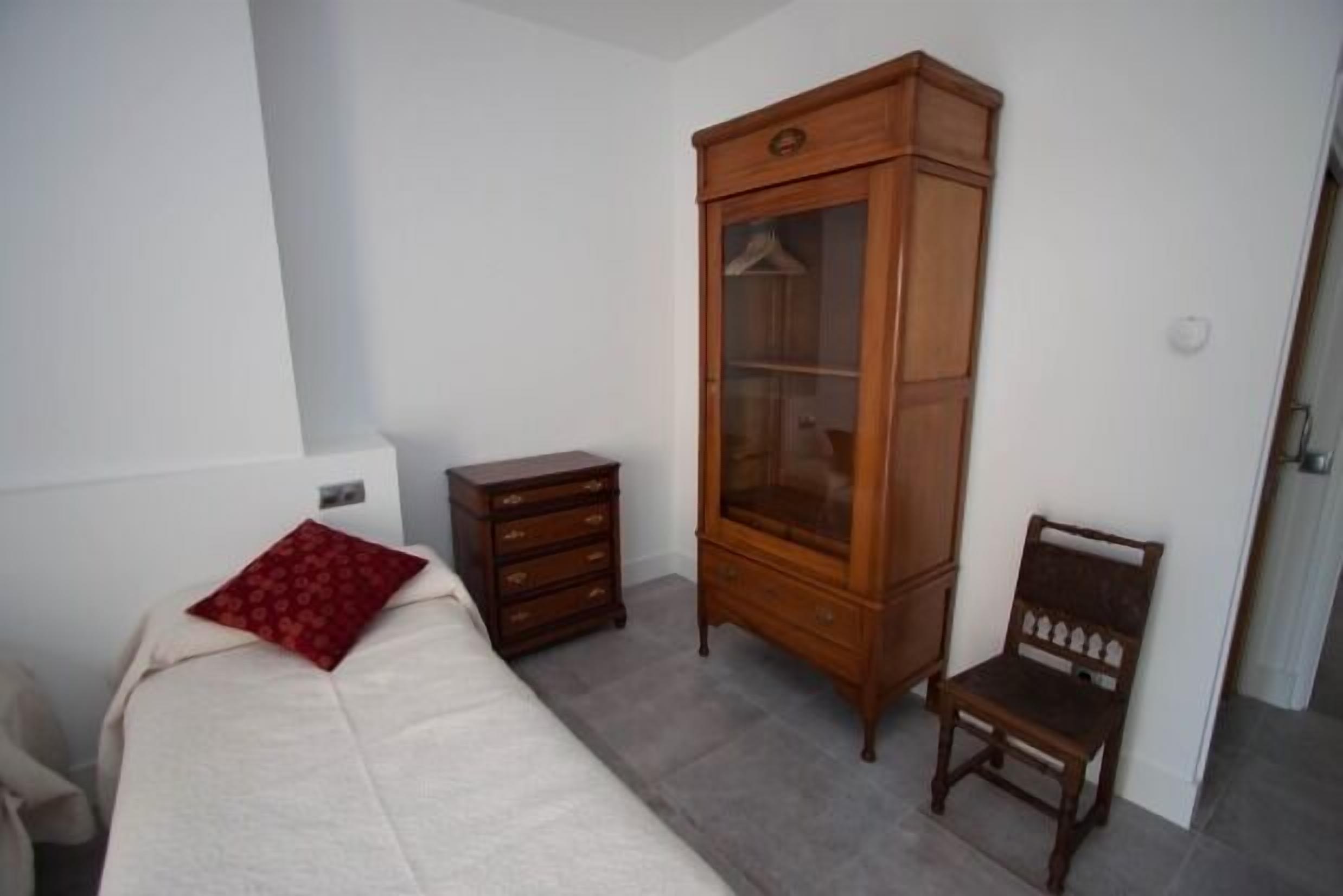 Self catering La Alvardana for 15 people