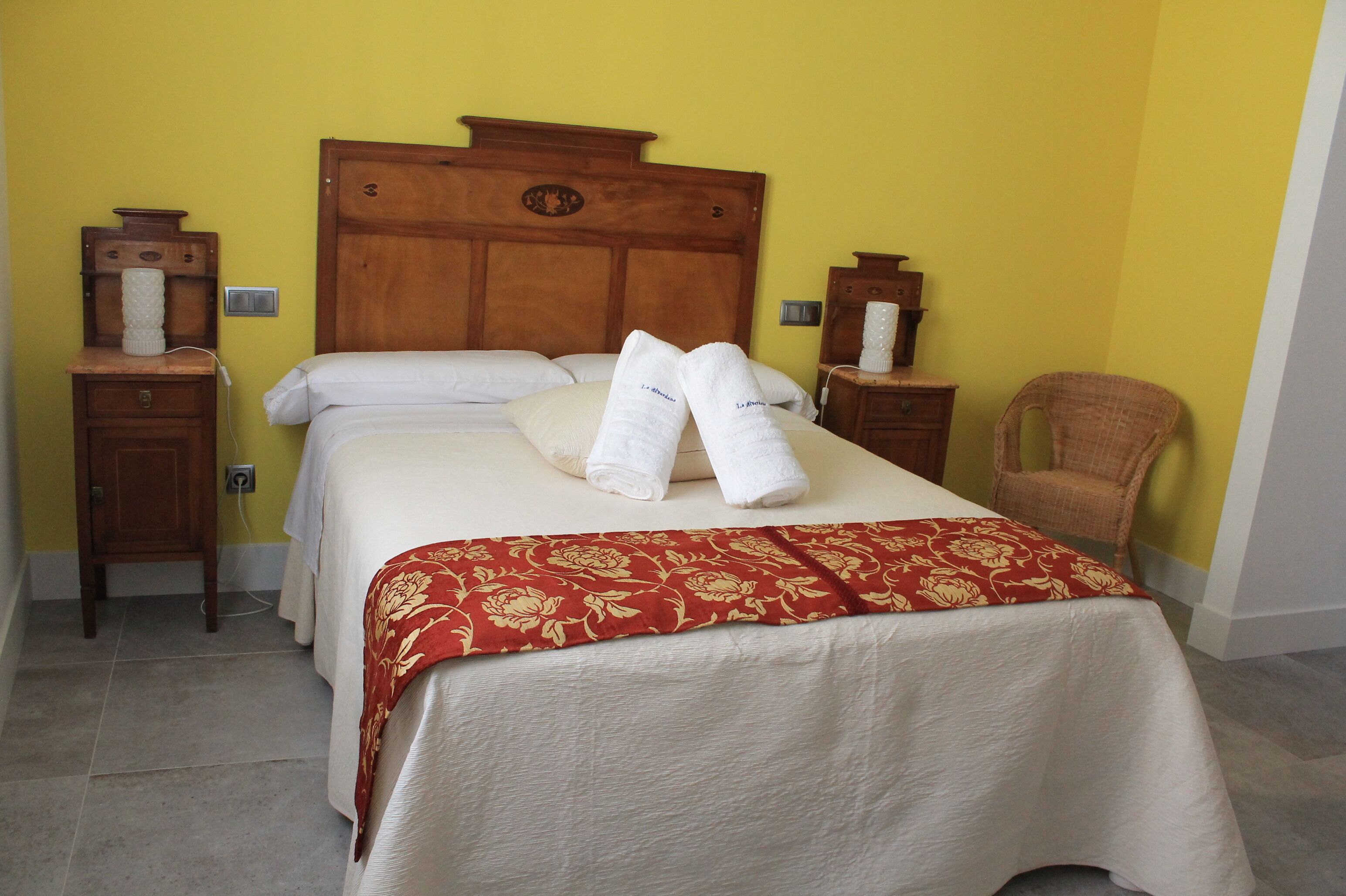 Self catering La Alvardana for 15 people