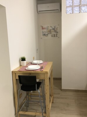 تناول الطعام