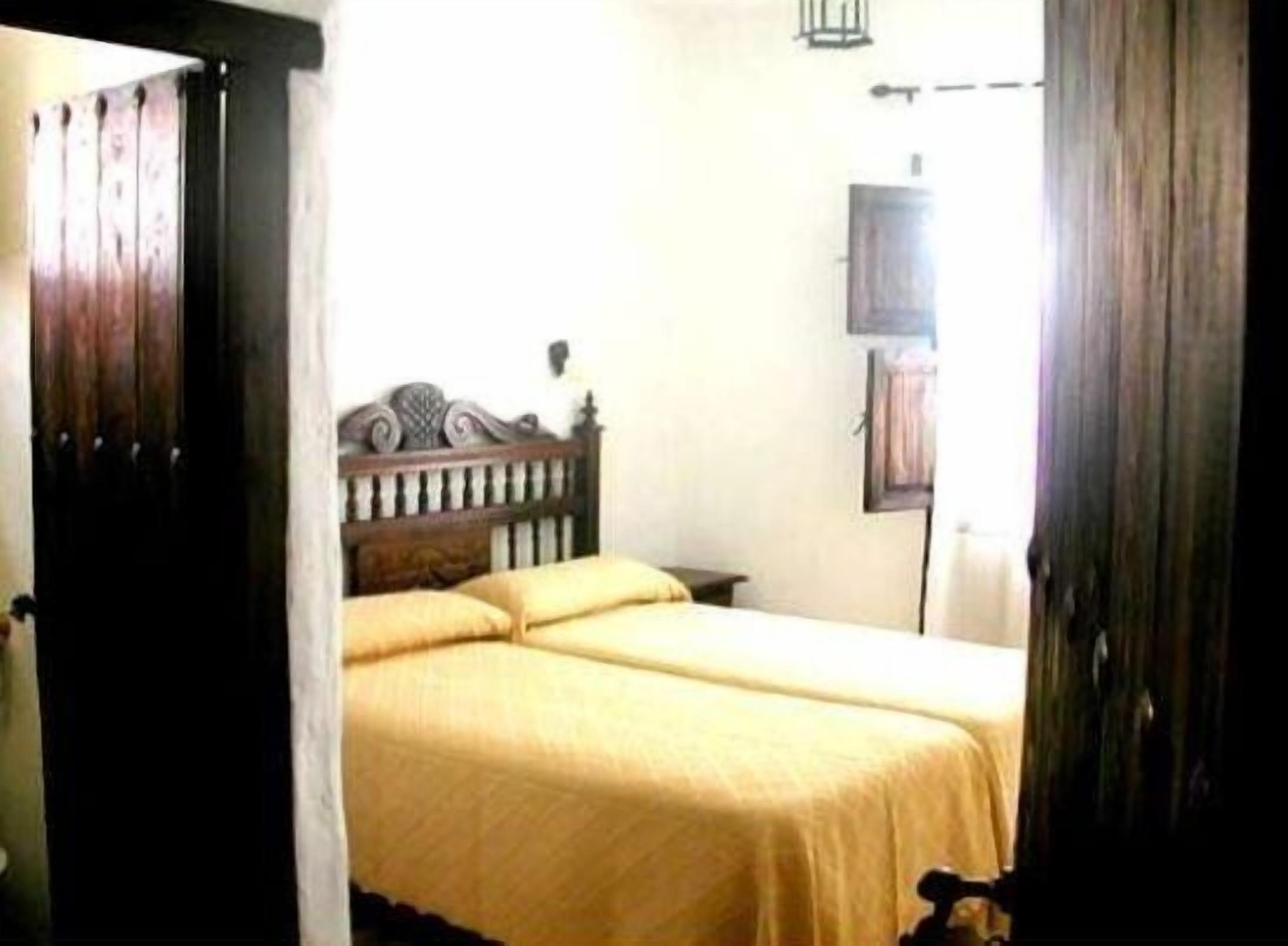 4 soverom, strykejern/-brett og sengetøy