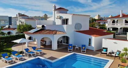 VILLA FRANCELLA - Ideal location for families & friends.