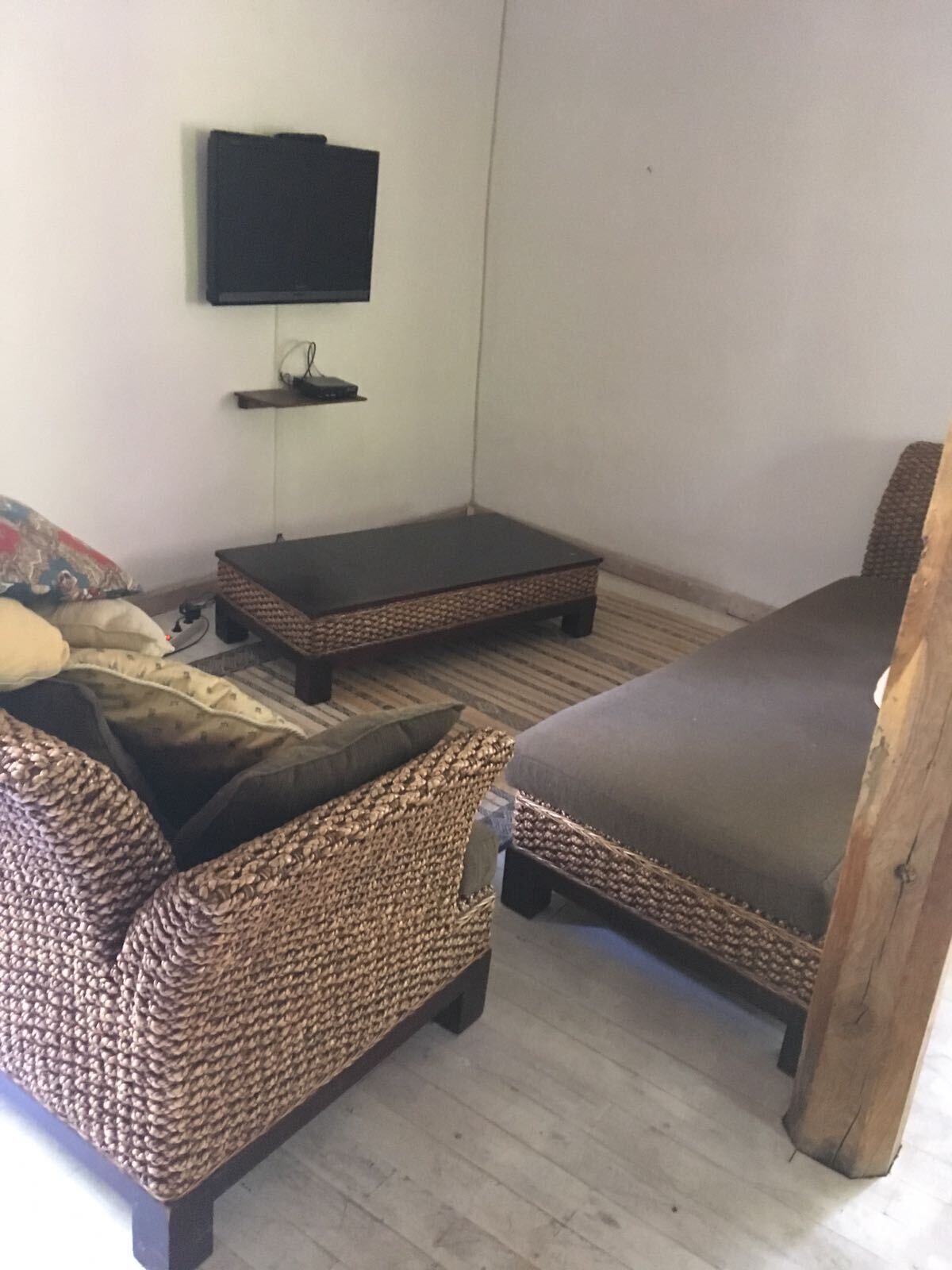 Gite Le Moulin 8 people swimming pool and river