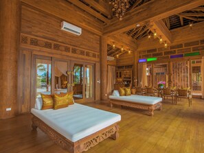King Pavilion with FREE THB 1,000 Net Resort Credit per night | Sängtillbehör av högsta kvalitet och värdeförvaringsskåp på rummet