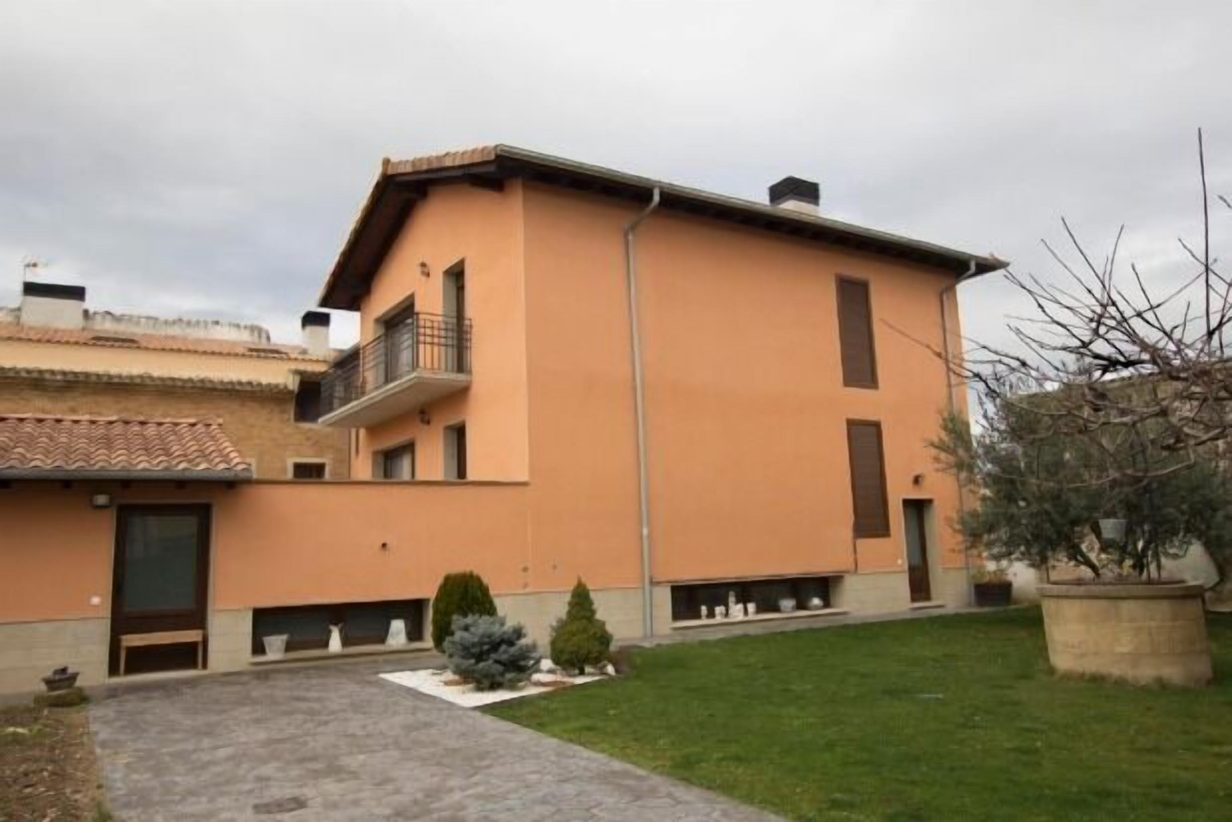 Rural apartment La Patxuela for 17 people
