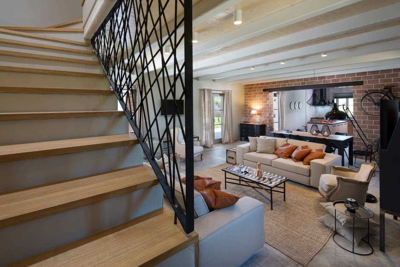 Smart TV, fireplace, stereo