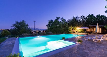 Villa Ambrah 12+1, Emma Villas