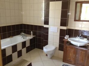 Banyera i tovalloles 