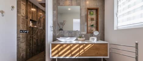 Badewanne, Haartrockner