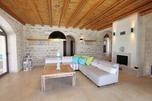 Tv, pejs, videospil, dvd-afspiller