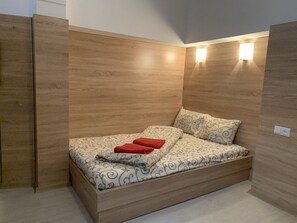 Apartment | Iron/ironing board, free WiFi - Smart Apartment Krehivska 7 (Lviv)
