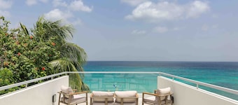Imagine Villa- Clean & Modern Beachfront 4 bed with Penthouse
