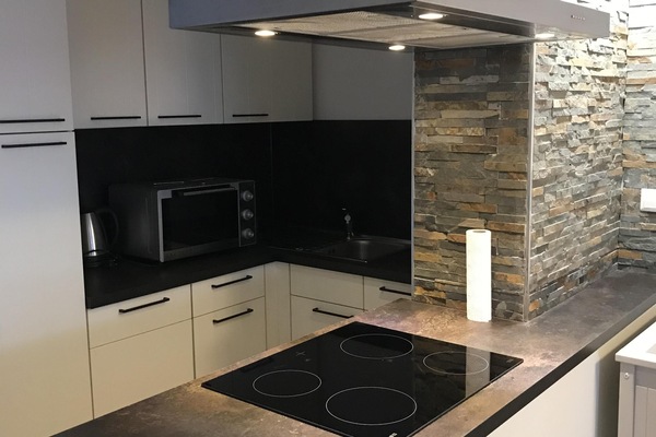 Geladeira, fogão, cooktop, lava-louças