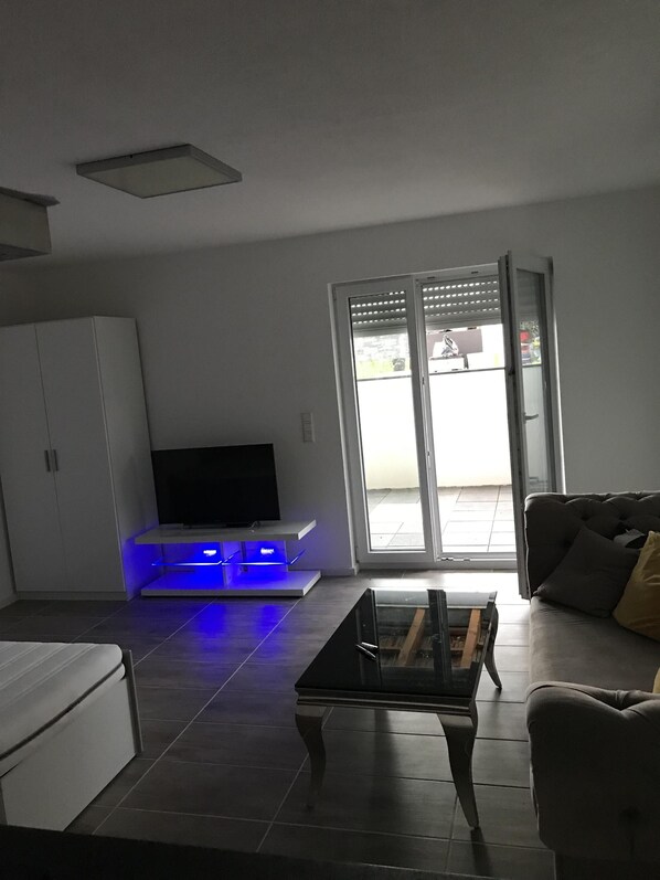 TV