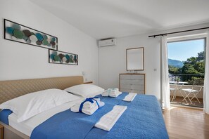 2 bedrooms, WiFi, bed sheets - Villa Marta in Tucepi, private pool (Tucepi)