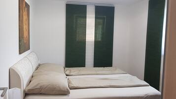 1 chambre, coffres-forts dans les chambres, fer et planche Ă repasser