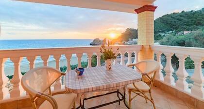 Rantahotelli Tolis Pelekas Beach Corfu