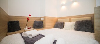 Smart Apartment Krehivska 7b