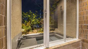 cyashitsu Gratte-ciel with open air bath (Skytree view) | View from room