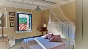 3 bedrooms, iron/ironing board, WiFi, bed sheets - Charming renovated farmhouse in rural tranquillity with pool (Sessa Aurunca - Frazione Tuoro)