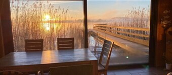 "Haus am See" direttamente sul lago con molo e barca a remi