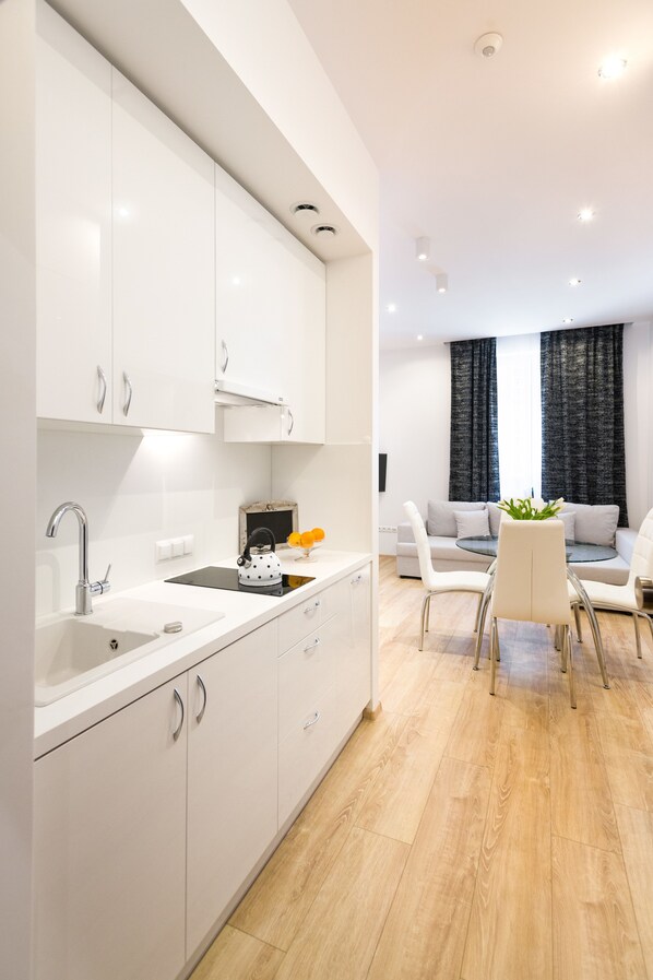 Apartment (Rzeszowska 4) | Private kitchenette