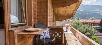 Landhaus Linden Appartement Johanna, appartement op een toplocatie in Uderns