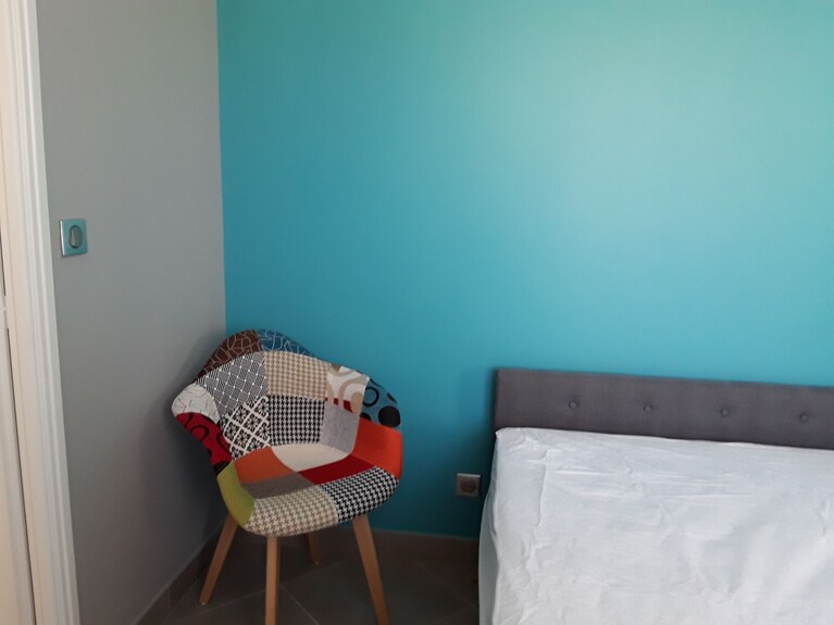 Petite Suite Entièrement Neuve.entrée Indépendante Avec Couloir Privé - Chinon