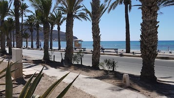 Tæt på stranden