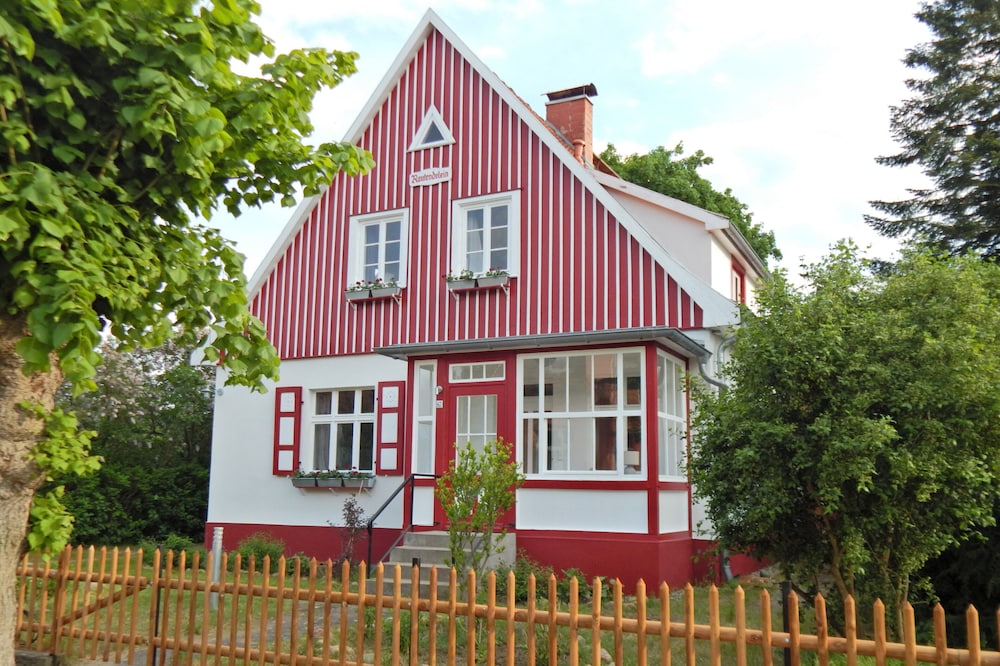 Simply beautiful holidays - vacation in the historic country house in Himmelpfort