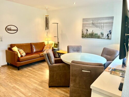 Maike - Wohnung mit Terrasse und kleinem Garten