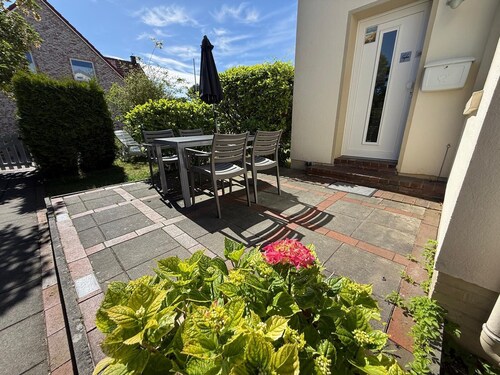 Maike - Apartment with terrace and small garden