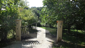 Enceinte de lâhĂ©bergement