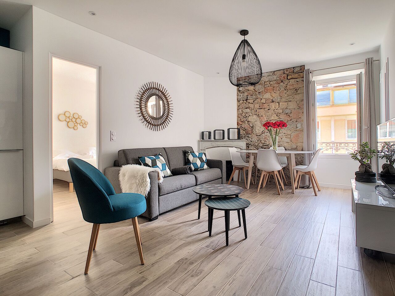 FULL BUILDING HYPER CENTER CANNES CROISETTE