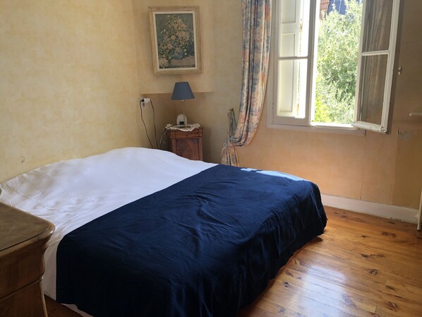 4 chambres, fer et planche Ă repasser, Wi-Fi gratuit, draps fournis