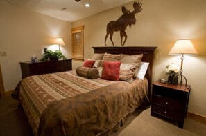 6 bedrooms, iron/ironing board, free WiFi, bed sheets