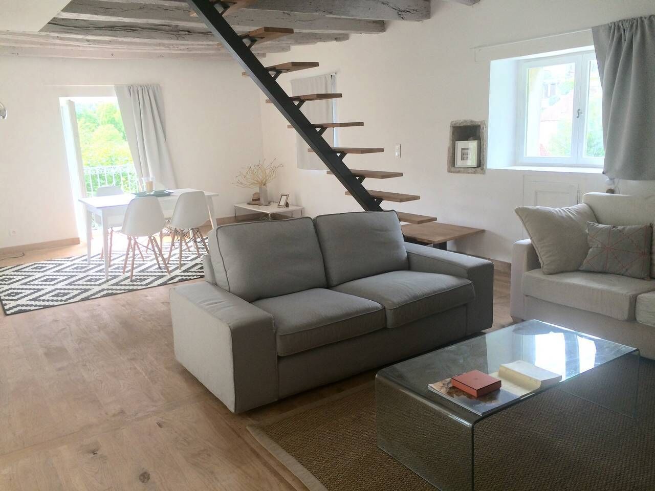 Charming house near Rocamadour and Padirac with garden and pool