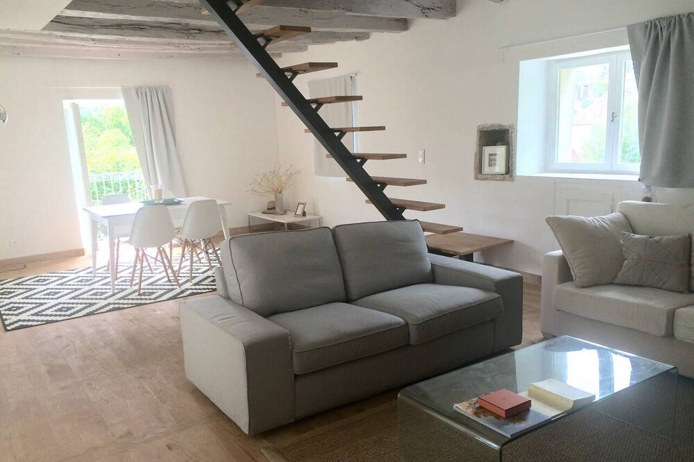 Charming house near Rocamadour and Padirac with garden and pool
