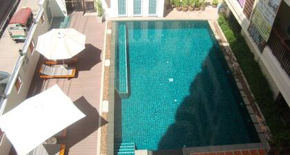 SUPER APPART 404 LUXUS, RUHIG, IM TIERGEBIET VON JOMTIEN.