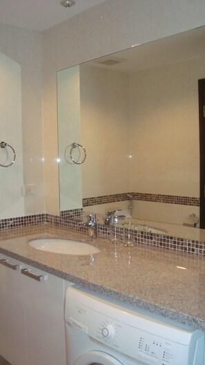 Haartrockner, Handtücher