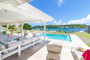 Pool - Lighthouse (Le François)