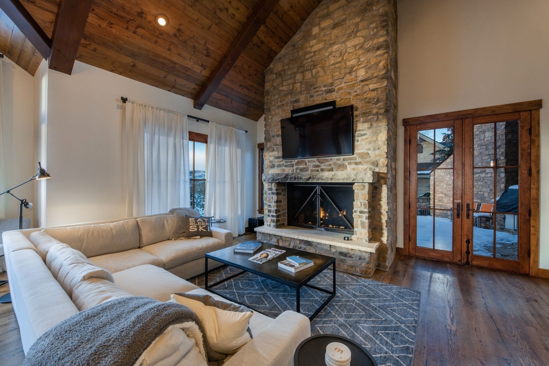 Luxury 5 Bedroom Promontory Golf Club Cabin