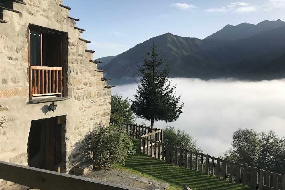 Mountain sheepfold - Charm, calm and comfort - Breathtaking view - 8/10 ps