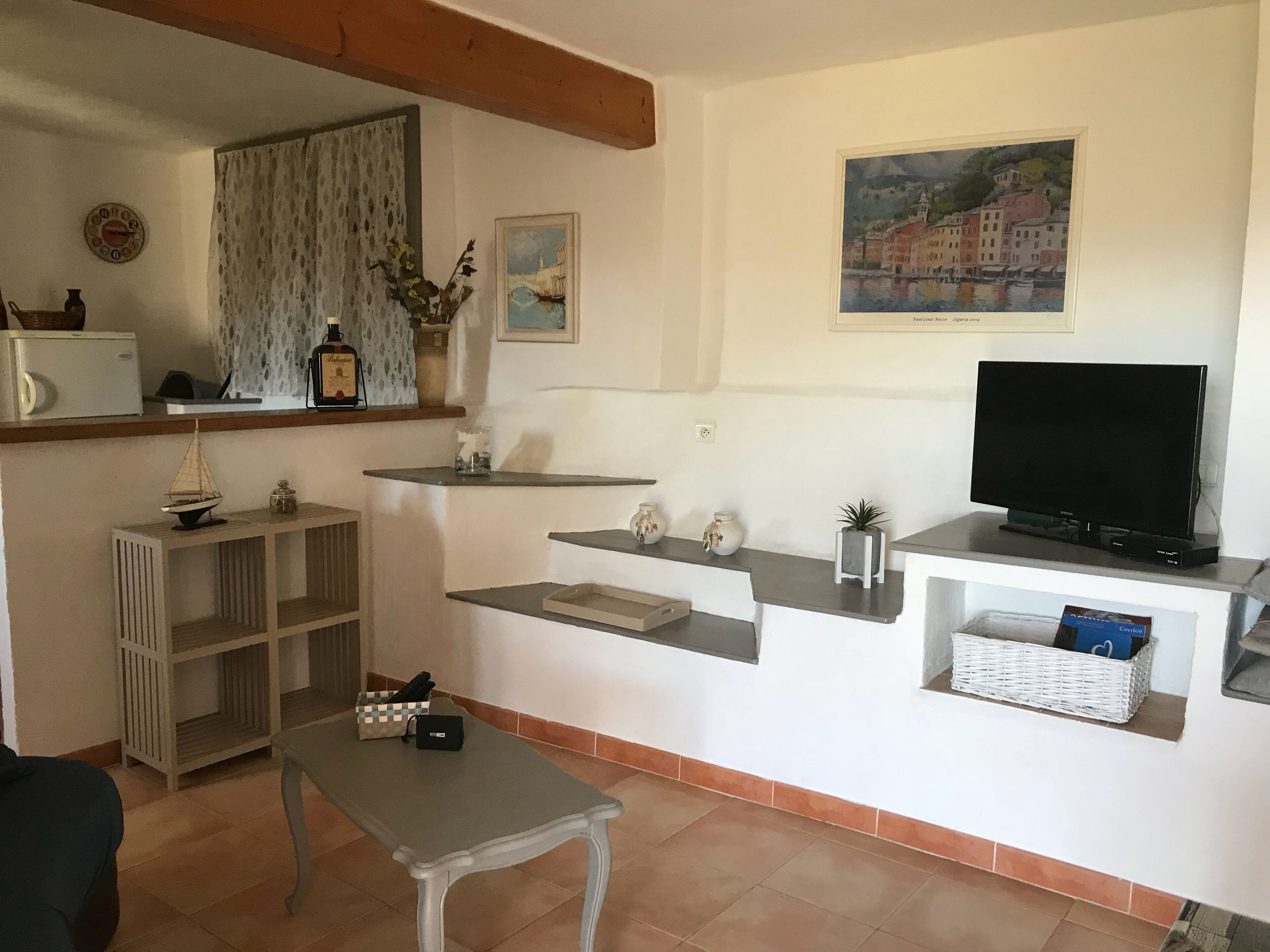 Apartment in a house in the village of OLMETO