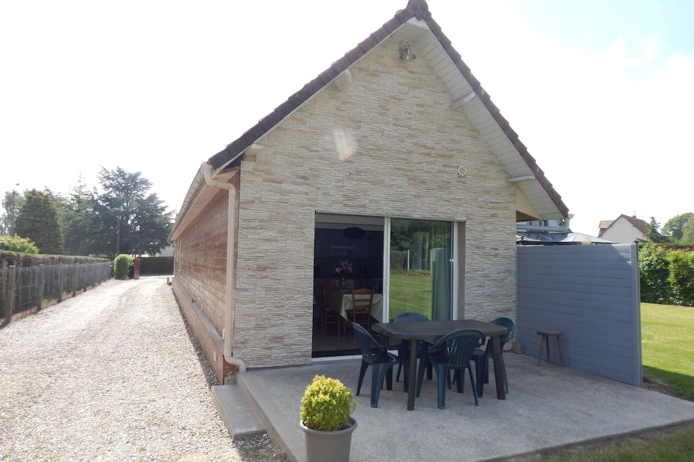 SUMMER BAY RENTAL