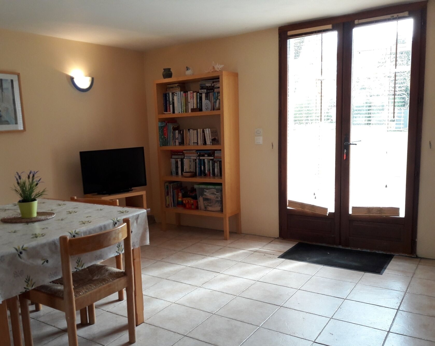 En Rouger, Le Lavande gîte (2 bedrooms, air conditioned, heated pool, sauna)