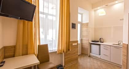Smart Apartment Shpitalna 13a
