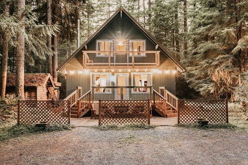 Lumilinjan mökki # 49 - Poreallas - WiFi - Takka - Vuodepaikkoja 10