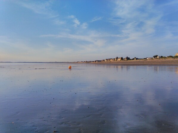 Beach nearby, sun loungers
